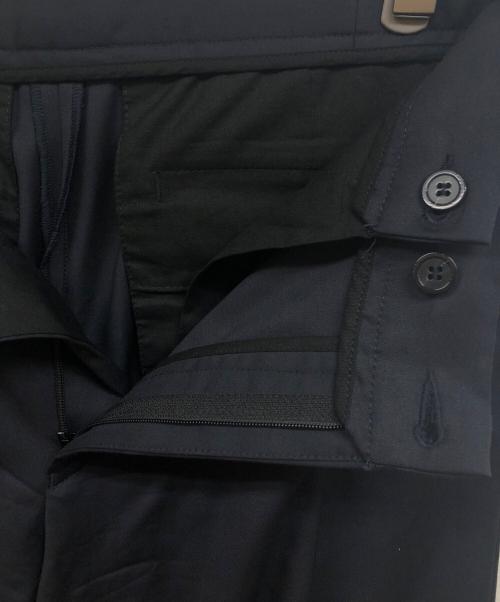 EMPORIO ARMANI（エンポリオアルマーニ）EMPORIO ARMANI (エンポリオアルマーニ) サイドアジャスタースラックス ネイビー サイズ:44の古着・服飾アイテム