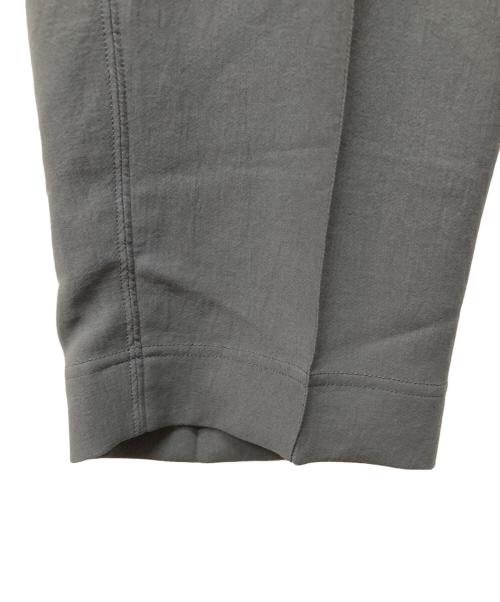 UNITED ARROWS（ユナイテッドアローズ）UNITED ARROWS (ユナイテッドアローズ) SONS by DAISUKE OBANA ESSENS (サンズ バイ ダイスケ オバナ エッセンス) I CR REG PANTS グレー サイズ:M 未使用品の古着・服飾アイテム