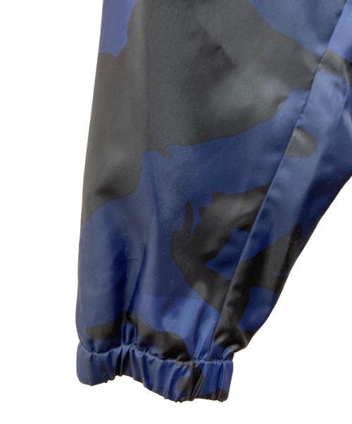 COACH（コーチ）COACH (コーチ) PACKABLE CAMO WINDBREAKER ネイビー サイズ:S 未使用品の古着・服飾アイテム