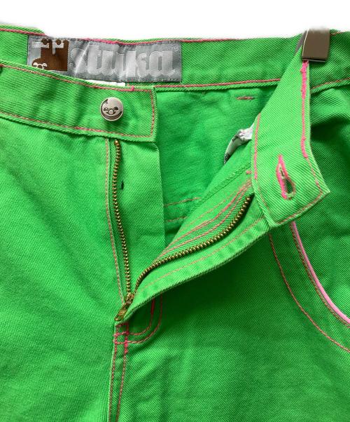 stuka（ストゥーカ）STUKA (ストゥーカ) バギーフレアパンツ グリーン×ピンク サイズ:32の古着・服飾アイテム