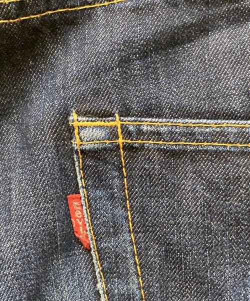 JUNYA WATANABE COMME des GARCONS（(ジュンヤワタナベ コムデギャルソン）JUNYA WATANABE COMME des GARCONS LEVI'S (リーバイス) DOVER STREET MARKET (ドーバー ストリート マーケット) 再構築デニムパンツ ブルー サイズ:Mの古着・服飾アイテム