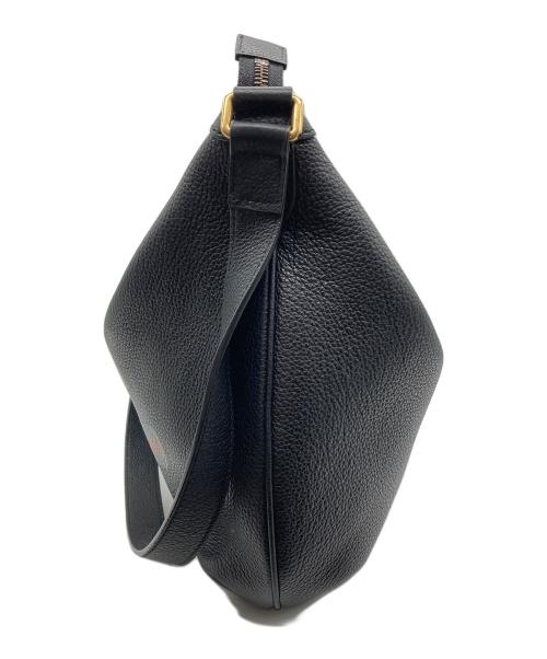 GUCCI（グッチ）GUCCI (グッチ) ロゴプリント ハーフムーン レザー ショルダーバッグ ブラックの古着・服飾アイテム