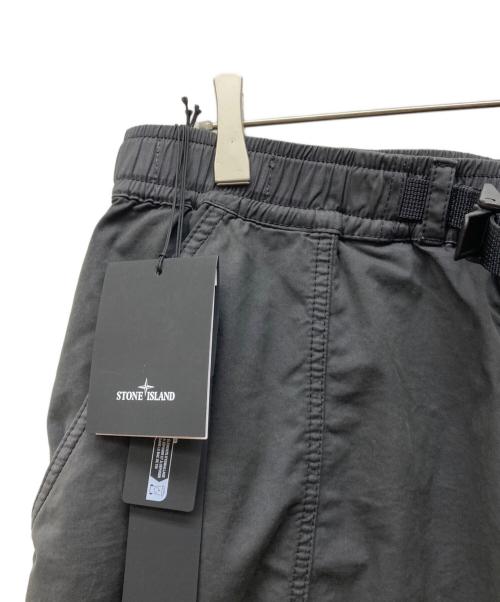 STONE ISLAND（ストーンアイランド）STONE ISLAND (ストーンアイランド) SUPIMA COTTON TWILL STRETCH-TC GARMENT DYED グレー サイズ:SIZE 81cm (W32)の古着・服飾アイテム