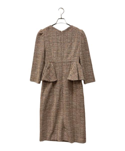 CELFORD（セルフォード）CELFORD (セルフォード) 【USAGI限定】ロングスリーブペプラムタイトワンピース ベージュ サイズ:SIZE 38の古着・服飾アイテム