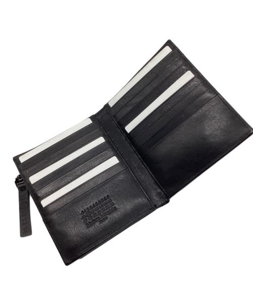 Maison Margiela 11（メゾンマルジェラ 11）Maison Margiela 11 (メゾンマルジェラ 11) フリップフラップ ラージ 二つ折りウォレットの古着・服飾アイテム