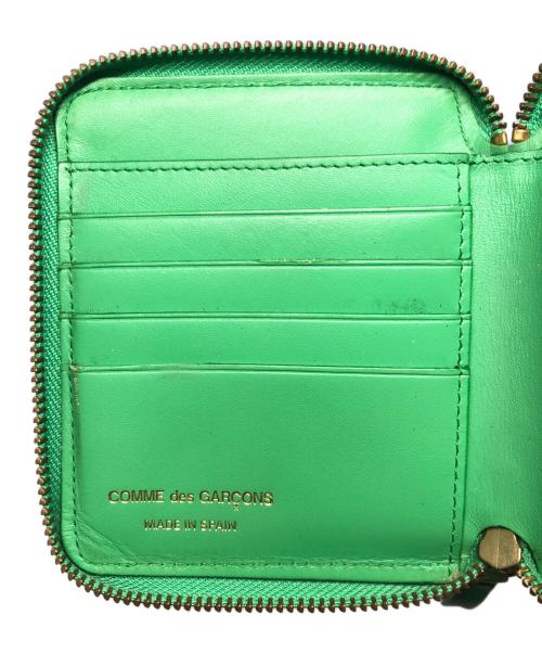COMME des GARCONS（コムデギャルソン）COMME des GARCONS (コムデギャルソン) 2つ折り財布 グリーンの古着・服飾アイテム