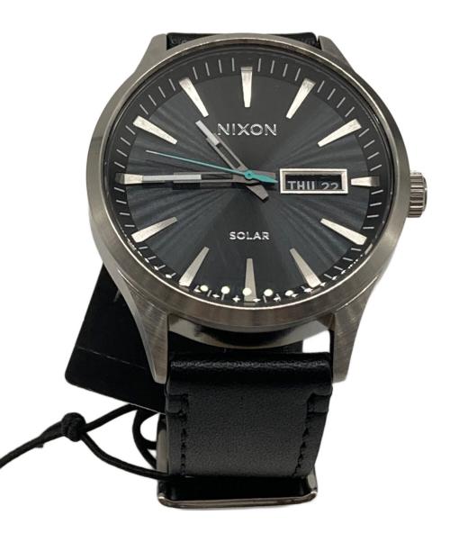 NIXON（ニクソン）NIXON (ニクソン) Sentry Solar シルバーの古着・服飾アイテム