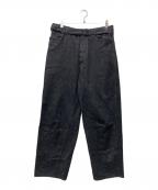 COMOLIコモリ）の古着「22SS デニムベルテッドパンツ」｜カラー Black ecru