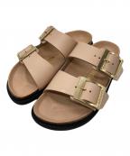 BIRKENSTOCKビルケンシュトック）の古着「Arizona Droplet Buckle」｜ピンク