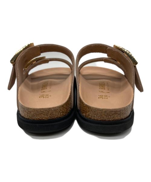 BIRKENSTOCK（ビルケンシュトック）BIRKENSTOCK (ビルケンシュトック) Arizona Droplet Buckle ピンク サイズ:SIZE 23cmの古着・服飾アイテム