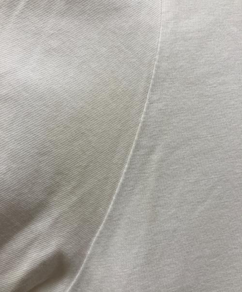 Gosha Rubchinskiy（ゴーシャラブチンスキー）Gosha Rubchinskiy (ゴーシャラブチンスキー) ARROWS TEE ホワイト サイズ:Mの古着・服飾アイテム