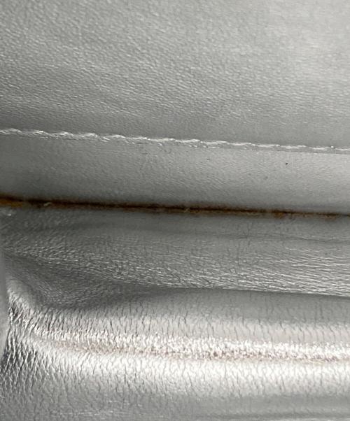 Ferragamo（フェラガモ）Ferragamo (フェラガモ) 24SS メタリック トップハンドルバッグ シルバーの古着・服飾アイテム