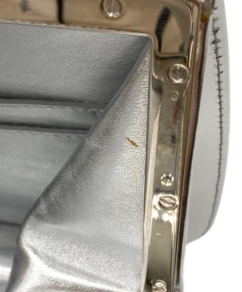 Ferragamo（フェラガモ）Ferragamo (フェラガモ) 24SS メタリック トップハンドルバッグ シルバーの古着・服飾アイテム