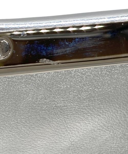 Ferragamo（フェラガモ）Ferragamo (フェラガモ) 24SS メタリック トップハンドルバッグ シルバーの古着・服飾アイテム