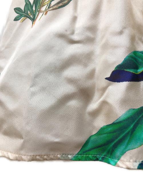 CABAN（キャバン）CABaN (キャバン) IBIZAプリントロングスカート ホワイト サイズ:Fの古着・服飾アイテム