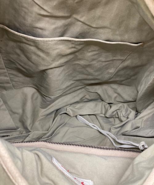 MARNI（マルニ）MARNI (マルニ) ビッグワンショルダーバッグ ホワイトの古着・服飾アイテム