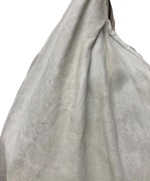 MARNI（マルニ）MARNI (マルニ) ビッグワンショルダーバッグ ホワイトの古着・服飾アイテム