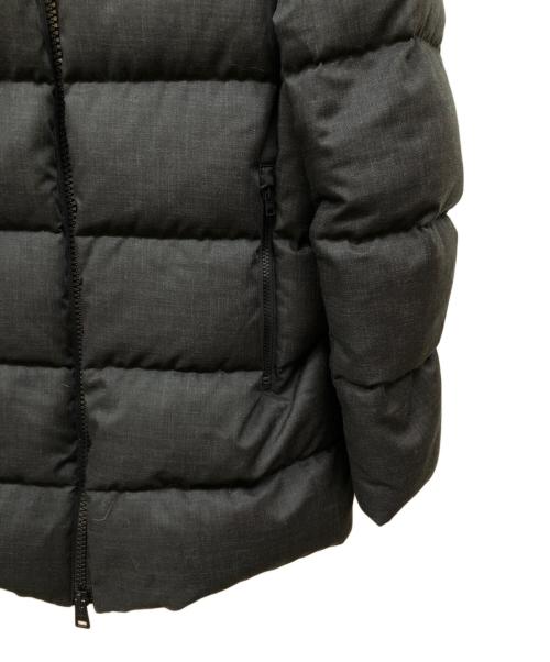 HERNO（ヘルノ）HERNO (ヘルノ) LAMINAR フーデッドダウンコート グレー サイズ:48の古着・服飾アイテム