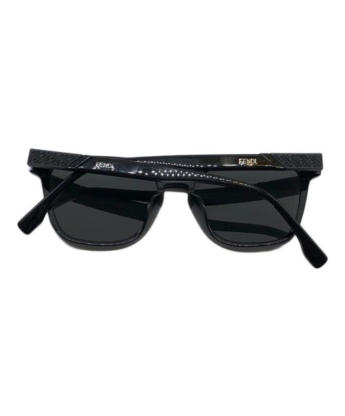 FENDI（フェンディ）FENDI (フェンディ) サングラス ブラックグレー サイズ:53□17 150の古着・服飾アイテム