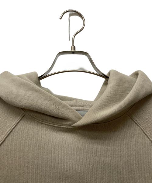 FOG ESSENTIALS（フィアオブゴッド エッセンシャル）FOG ESSENTIALS (フィアオブゴッド エッセンシャル) ロゴパーカー ベージュ サイズ:Sの古着・服飾アイテム