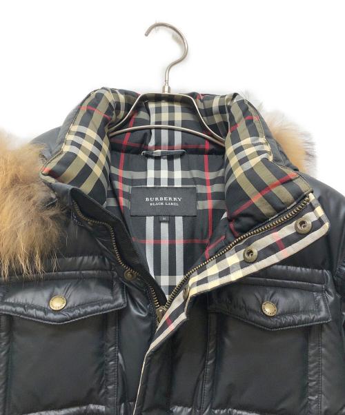 BURBERRY BLACK LABEL（バーバリーブラックレーベル）BURBERRY BLACK LABEL (バーバリーブラックレーベル) バーバリーチェックライニング ラクーンファー ダウンジャケット ブラック サイズ:Mの古着・服飾アイテム