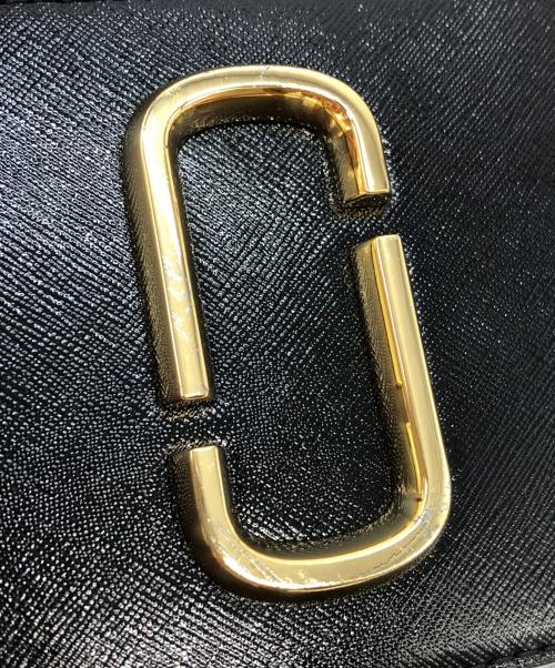 MARC JACOBS（マークジェイコブズ）MARC JACOBS (マークジェイコブス) SNAPSHOT ショルダーバッグ ブラック×ピンクの古着・服飾アイテム