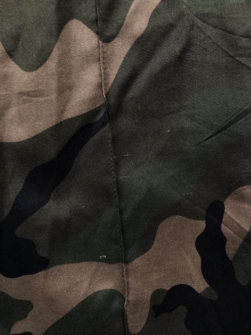 VALENTINO（ヴァレンティノ）VALENTINO (ヴァレンティノ) カモフラ柄 センターシームパンツ カーキ サイズ:50の古着・服飾アイテム