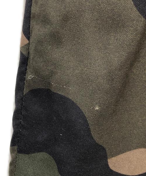 VALENTINO（ヴァレンティノ）VALENTINO (ヴァレンティノ) カモフラ柄 センターシームパンツ カーキ サイズ:50の古着・服飾アイテム