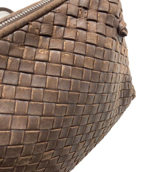 BOTTEGA VENETA（ボッテガベネタ）BOTTEGA VENETA (ボッテガベネタ) イントレチャート ショルダーバッグ ブラウンの古着・服飾アイテム