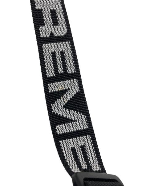 SUPREME（シュプリーム）SUPREME (シュプリーム) 18SSショルダーバッグ ブラックの古着・服飾アイテム