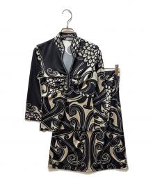 VIVIENNE TAM（ヴィヴィアンタム）の古着「総柄セットアップブラウス」｜ブラック