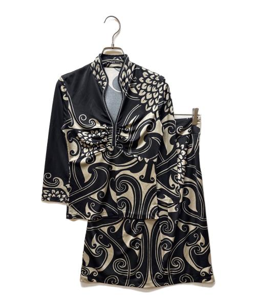 VIVIENNE TAM（ヴィヴィアンタム）VIVIENNE TAM (ヴィヴィアンタム) 総柄セットアップブラウス ブラックの古着・服飾アイテム