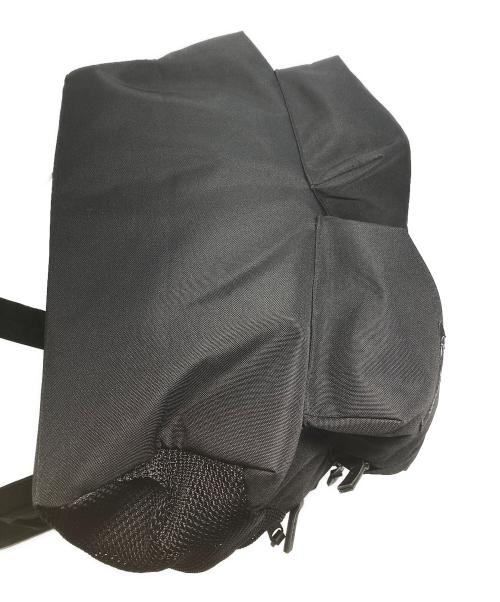 EASTPAK（イーストパック）EASTPAK (イーストパック) BEAMS (ビームス) 別注 Padded Pak'r XL 6Pocketパデッドパッカー エックスエル シックスポケット ブラックの古着・服飾アイテム