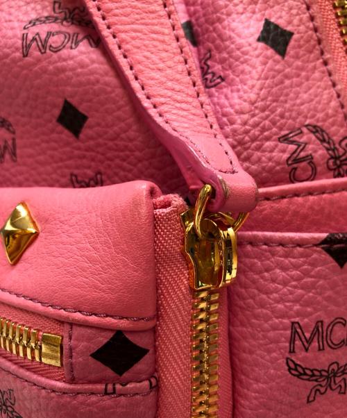 MCM（エムシーエム）MCM (エムシーエム) ヴィセトス スタッズ バックパック ピンクの古着・服飾アイテム