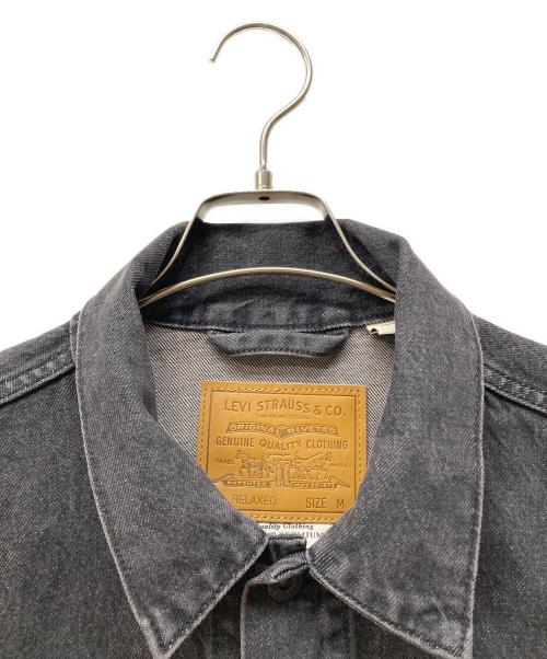 LEVI'S（リーバイス）LEVI'S (リーバイス) トラッカージャケット STONEWASH ブラック サイズ:SIZE Mの古着・服飾アイテム