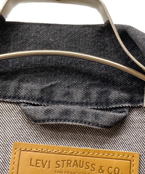 LEVI'S（リーバイス）LEVI'S (リーバイス) トラッカージャケット STONEWASH ブラック サイズ:SIZE Mの古着・服飾アイテム