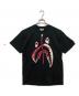 A BATHING APE（アベイシングエイプ）の古着「TIE DYE TWIST SHARK TEE」｜ブラック×ピンク