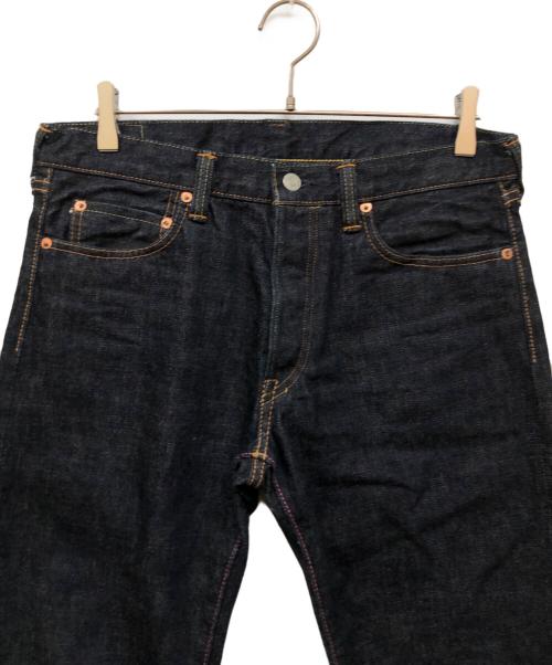 MOMOTARO JEANS（桃太郎ジーンズ）MOMOTARO JEANS (桃太郎ジーンズ) 出陣 タイトストレート デニムパンツ インディゴ サイズ:33の古着・服飾アイテム