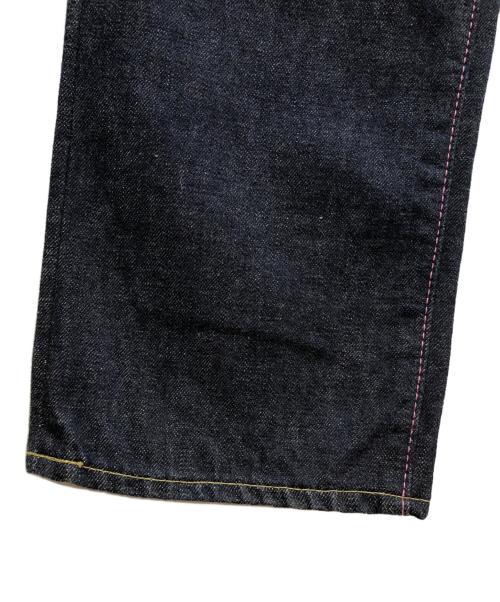 MOMOTARO JEANS（桃太郎ジーンズ）MOMOTARO JEANS (桃太郎ジーンズ) 出陣 タイトストレート デニムパンツ インディゴ サイズ:33の古着・服飾アイテム