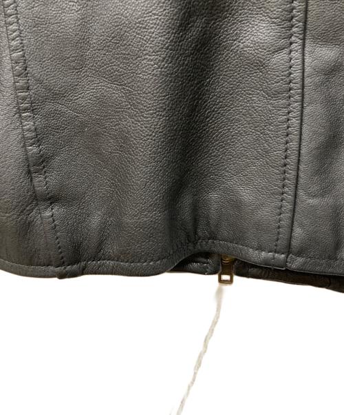 AVIREX（アヴィレックス）AVIREX (アヴィレックス) PATCHED TRUCKER JACKET ブラック サイズ:SIZE Lの古着・服飾アイテム
