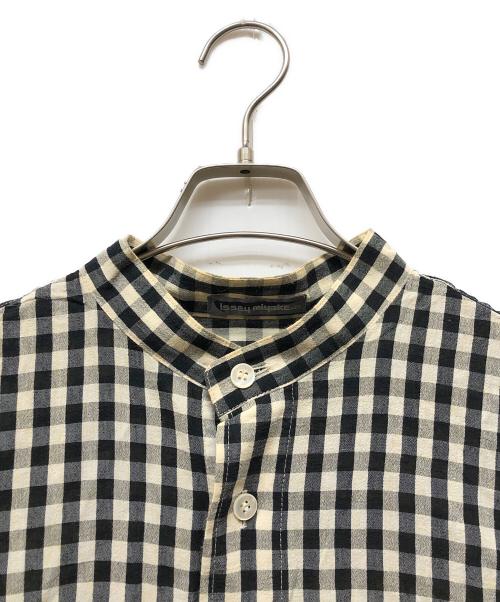 ISSEY MIYAKE（イッセイミヤケ）ISSEY MIYAKE (イッセイミヤケ) アーカイブバンドカラーシャツ アイボリー×ブラック サイズ:Mの古着・服飾アイテム