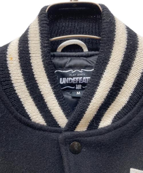 UNDEFEATED（アンディフィーテッド）UNDEFEATED (アンディフィーテッド) スタジャン ブラック サイズ:Mの古着・服飾アイテム