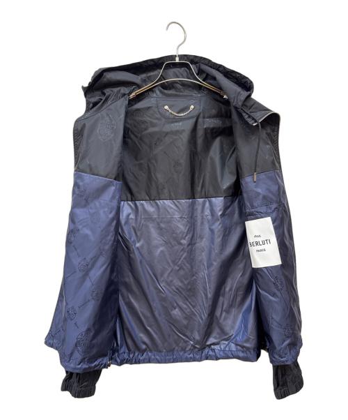 Berluti（ベルルッティ）Berluti (ベルルッティ) ナイロンジップアップパーカー ネイビー サイズ:R46の古着・服飾アイテム