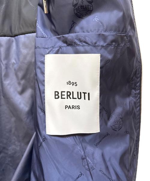 Berluti（ベルルッティ）Berluti (ベルルッティ) ナイロンジップアップパーカー ネイビー サイズ:R46の古着・服飾アイテム