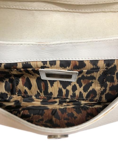 DOLCE & GABBANA（ドルチェ＆ガッバーナ）DOLCE & GABBANA (ドルチェ＆ガッバーナ) バックル付きミニハンドバッグ ホワイトの古着・服飾アイテム