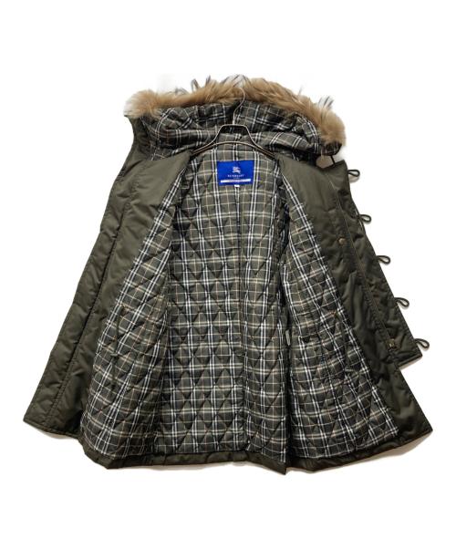 BURBERRY BLUE LABEL（バーバリー ブルー レーベル）BURBERRY BLUE LABEL (バーバリー ブルー レーベル) ラクーンファー ダウンジャケット オリーブ サイズ:38の古着・服飾アイテム
