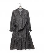 23区ニジュウサンク）の古着「【洗える】Rattiペイズリープリント ティアード ワンピース」｜グレー