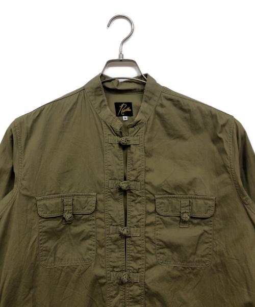 Needles（ニードルズ）Needles (ニードルズ) チャイナボタン バンドカラーシャツ カーキ サイズ:Mの古着・服飾アイテム