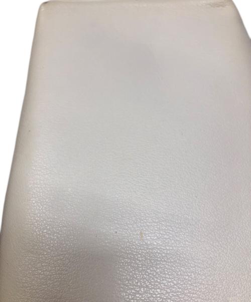 LOUIS VUITTON（ルイ ヴィトン）LOUIS VUITTON (ルイ ヴィトン) ショルダーバッグ ホワイト×ベージュの古着・服飾アイテム