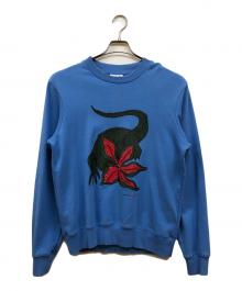 LACOSTE×NETFLIX（ラコステ×ネットフリックス）の古着「アレンジワニロゴクルーネックスウェット」｜ブルー